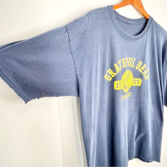 1999 Grateful Dead Athletics Graphic Tee Shirt
Size L/XL - Picture 2 of 13